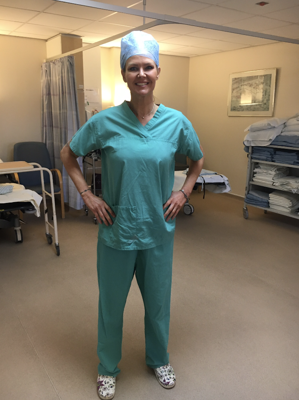 Vicky Martin 2017 Review - image of hospital visit when Vicky was invited to see the nipple reconstruction by a surgeon and patient, following breast cancer treatment